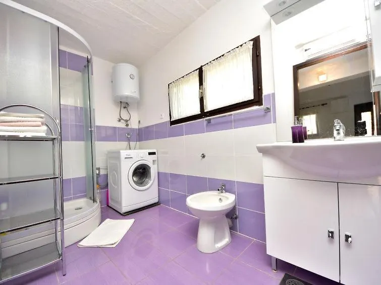 Holiday Home Ena , Mali Iz 286 0*,  Croatia