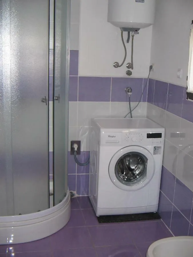 Holiday Home Ena , Mali Iz 286