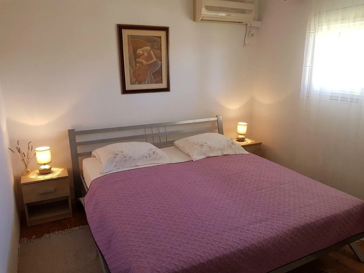 Holiday Home Ena , Mali Iz 286 Croatia