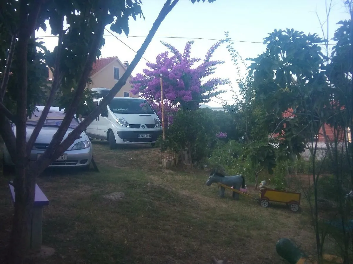 Holiday Home Ena , Mali Iz 286 0*,  Croatia