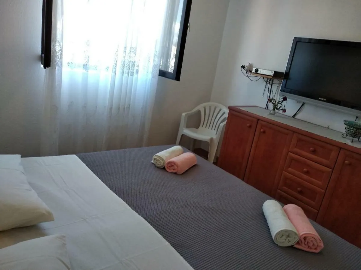 Holiday Home Ena , Mali Iz 286 Croatia
